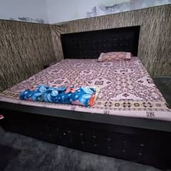 Double bed including Diamond Foam mattress 0