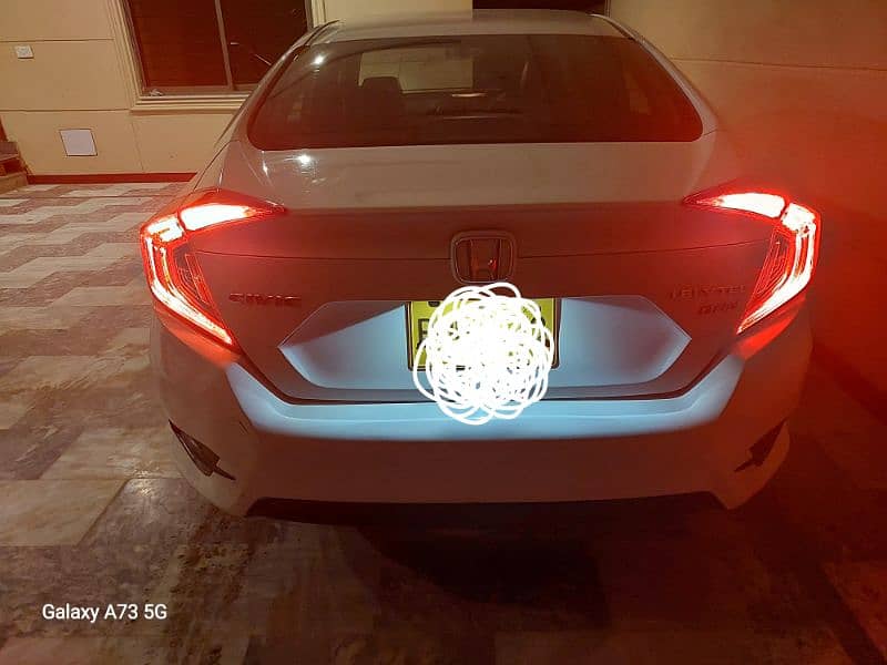 Honda Civic Oriel 2018 15