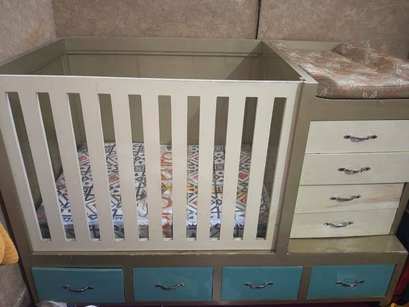 Baby cot 2