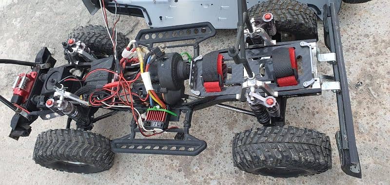 RC crawler Axial SCX-10 not Traxxas Arrma HPI monster Truck or Buggy 11