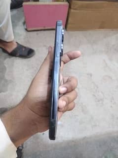 Infinix hot 40 pro warranty me ha