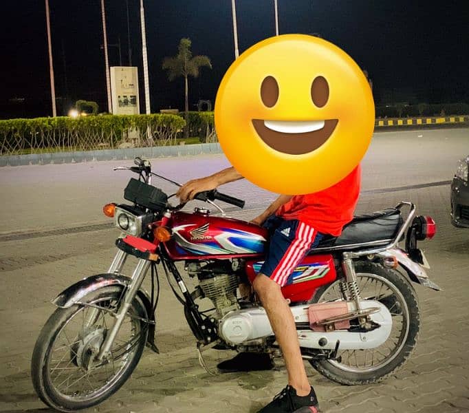 Honda 2022 model All okay one hand running 0