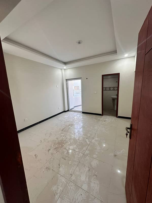 Three bedroom apartment Available for rent In Capital Residencia 2