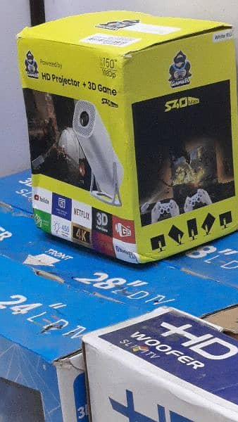 S40 max Android projector + games 1