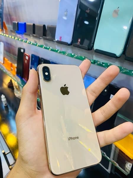 iPhone XS 4