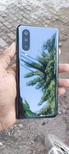 Sharp Aquos zero 5g basic