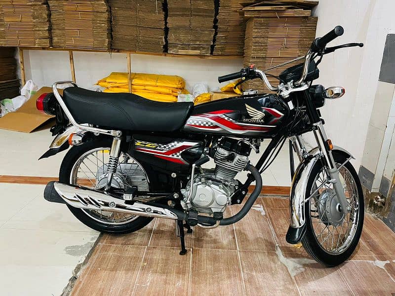 Honda CG 125 10/10 condition model 2024 4