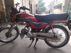 bike ok ha koi Kam ni hon vala 2013 model ha or 2015 ma number lag ha