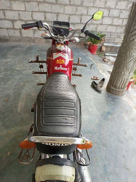 2012 model double saman file number plate on hand yar husin swabi 3