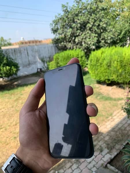 Iphone 11 Pro (256gb) 1