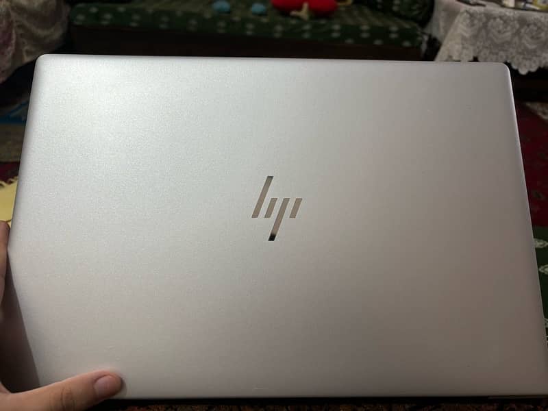 HP ELITE BOOK 2