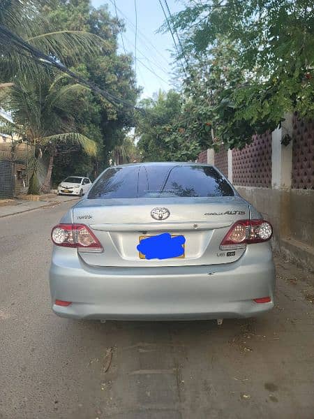 Toyota Corolla Altis 2013 3