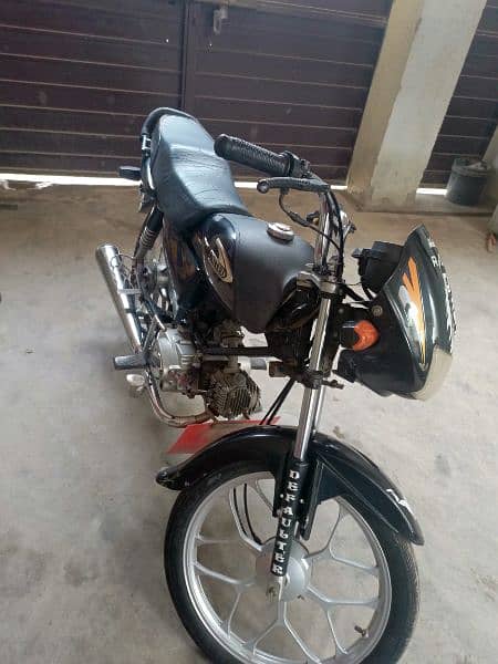 United 100CC 1