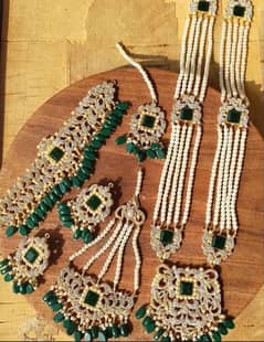 Bridal Green Jewelry Set