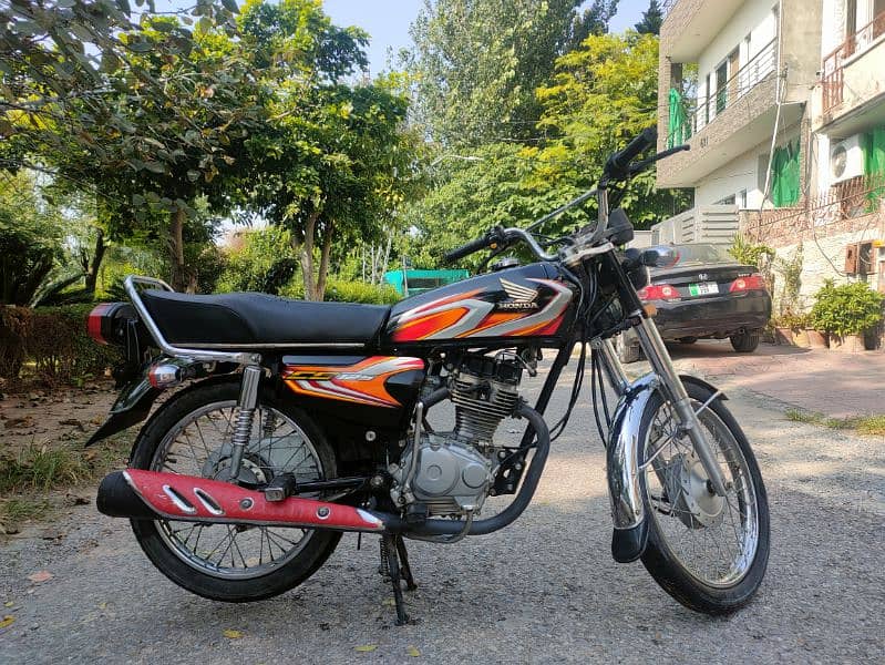 Honda 125  2022 Model Black 2