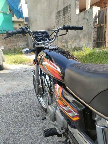 Honda 125  2022 Model Black 9