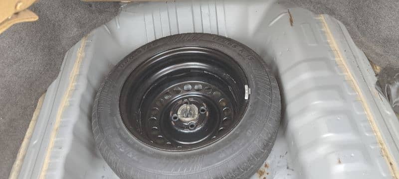 Honda City Aspire 2015 3-4 peices touching new tyre 1