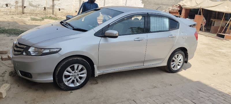 Honda City Aspire 2015 3-4 peices touching new tyre 11