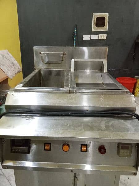 Commercial Fryer 1