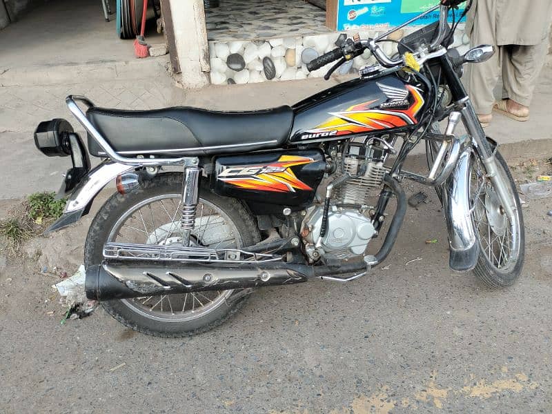 Honda 125 21 model ajk num 1