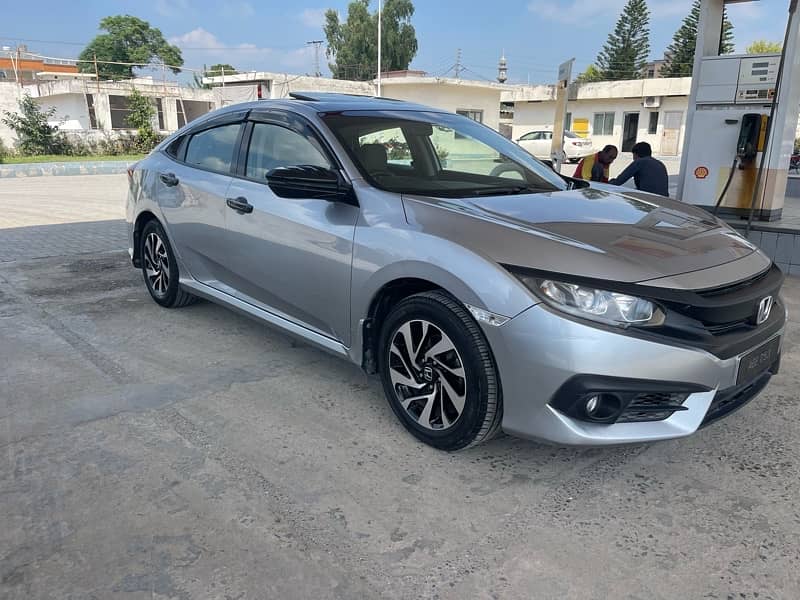 Honda Civic Standard 2017 10