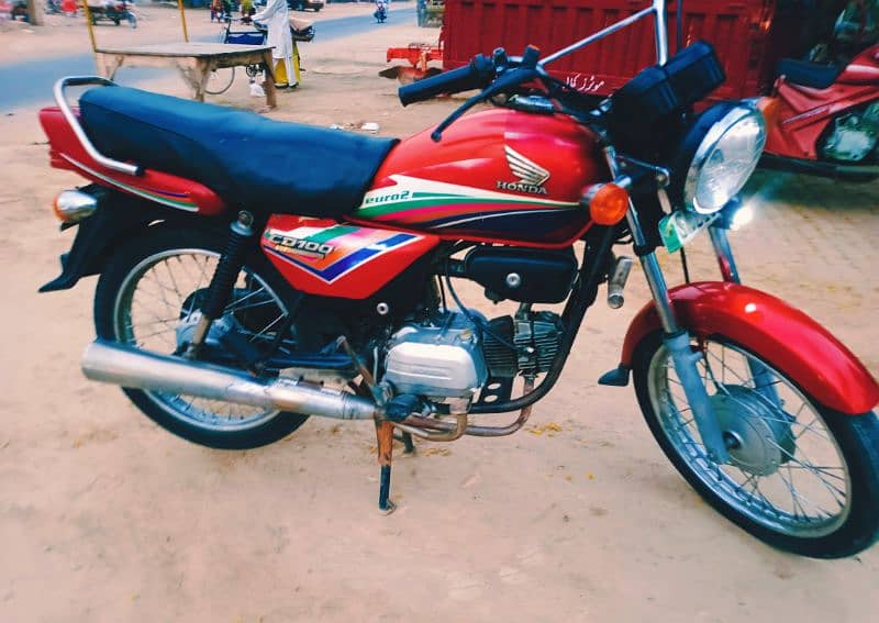 Honda Pridor 100cc 2010 Sahiwal number good Condition 1