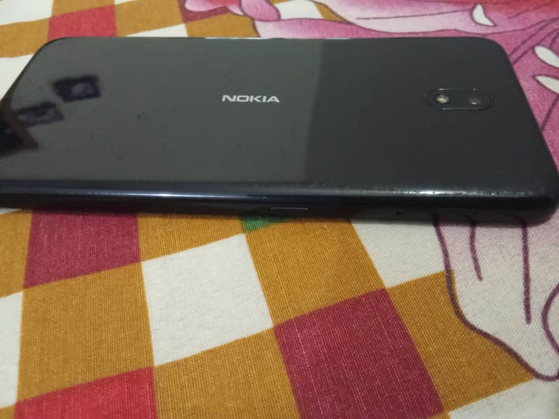 Nokia 3.2 Almost New Ladies One Handed use . 2