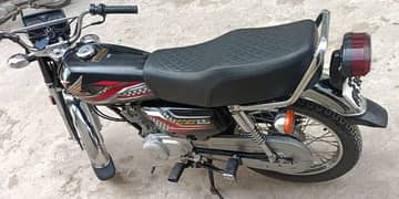 Honda CG125.