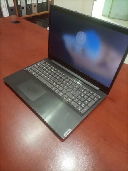 Celeron R 8 gb ram 500 1