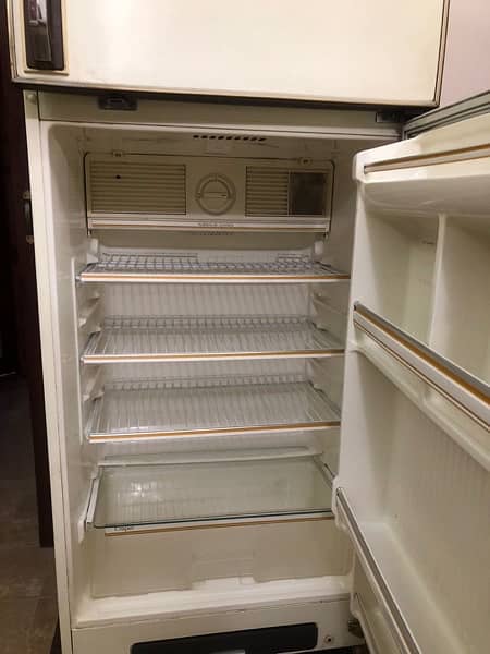 General Imported No Frost Fridge 9