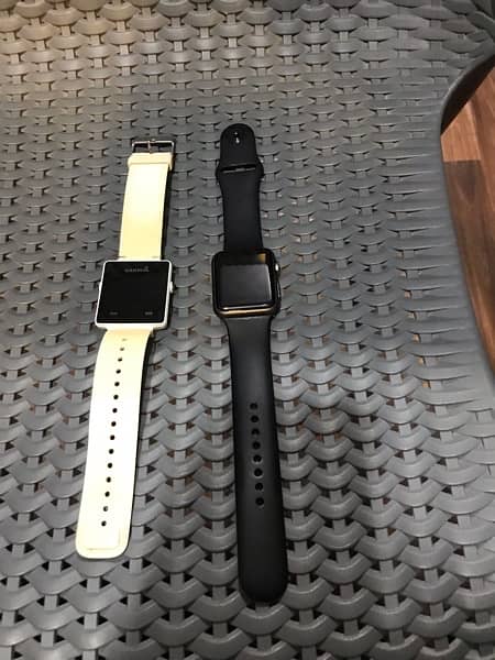 Garmin Vivoative & Apple Watch 2