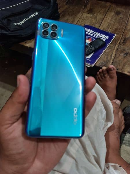 oppo F17 pro 0