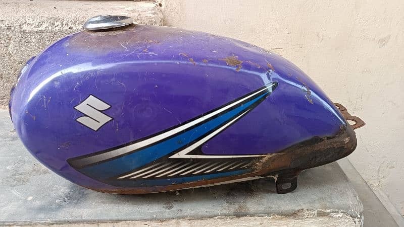 Suzuki GS 150 genuine Tanki 03140236864 0