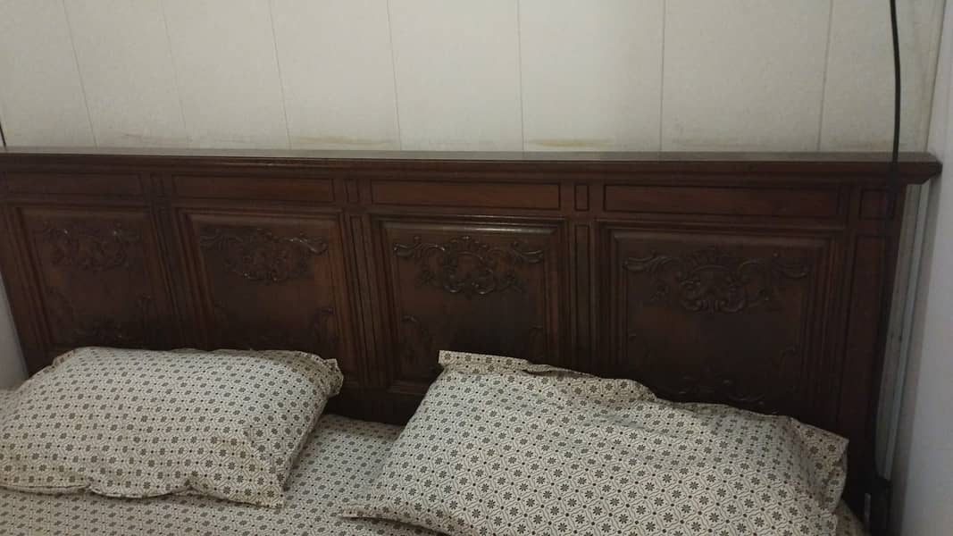 King size antique wooden bed with side tables (polished) 1