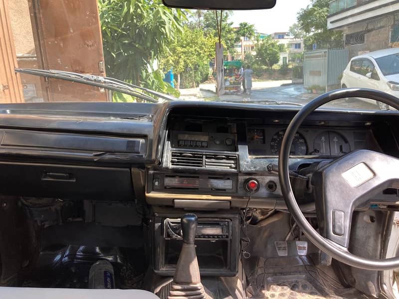 Toyota Corolla 2.0 D 1981 11