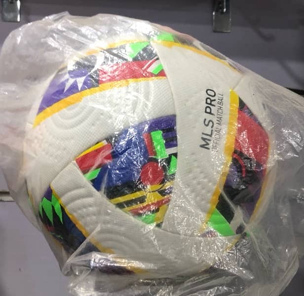 Footballs with Excellend quality and Great control 0