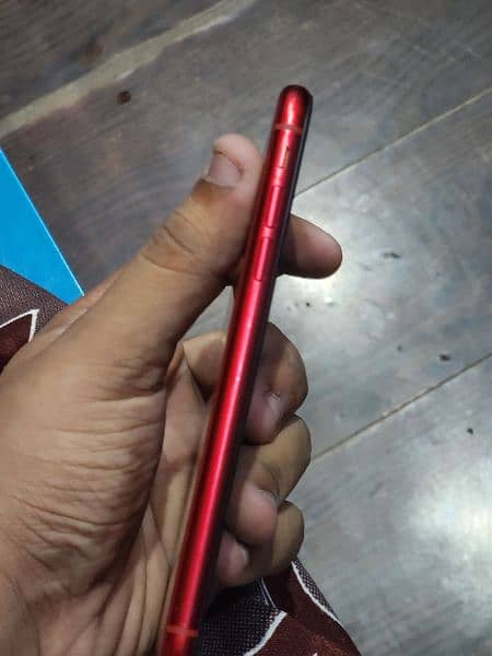 iphone xr dual sim official approved 80battry haelth 5