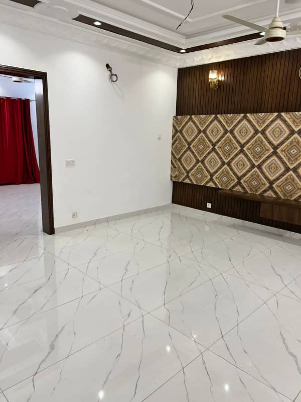 10 Marla Brand New Luxury Designer House Upper Portion For Rent Bahria Town Lahore Prime Location 9