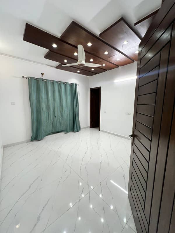 10 Marla Brand New Luxury Designer House Upper Portion For Rent Bahria Town Lahore Prime Location 19