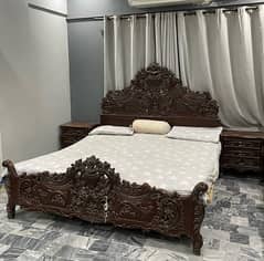 shisham wooden vintage bed with two side tables