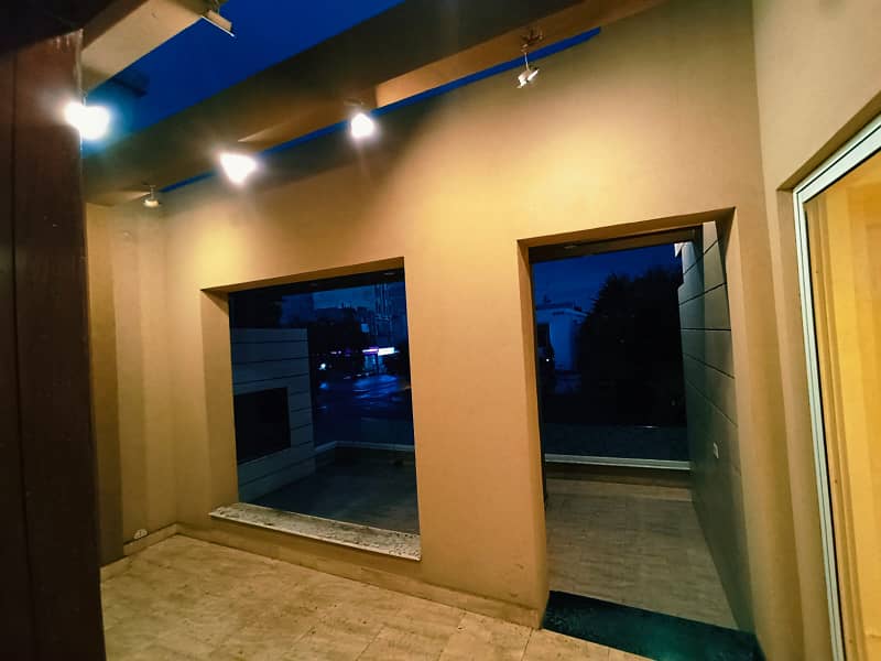 1 kanal modren house Upper Portion For Rent Bahria Town Lahore Prime Location 12