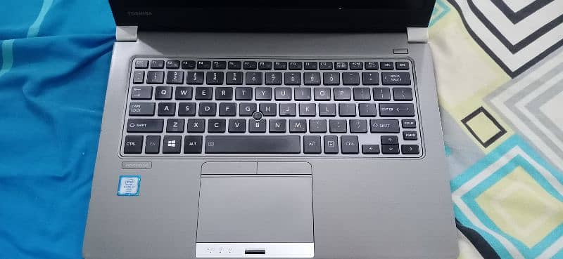 LAPTOP TOSHIBA CORE i7 6th Generation 8 GB RAM AND 500 GB SSD HARD 4