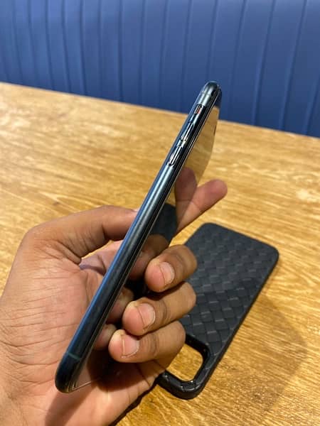 iphone 11 pro max 64 gb non pta 4