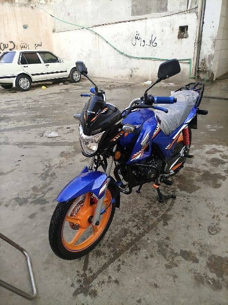 Honda CB150f Se 2200 Km 1