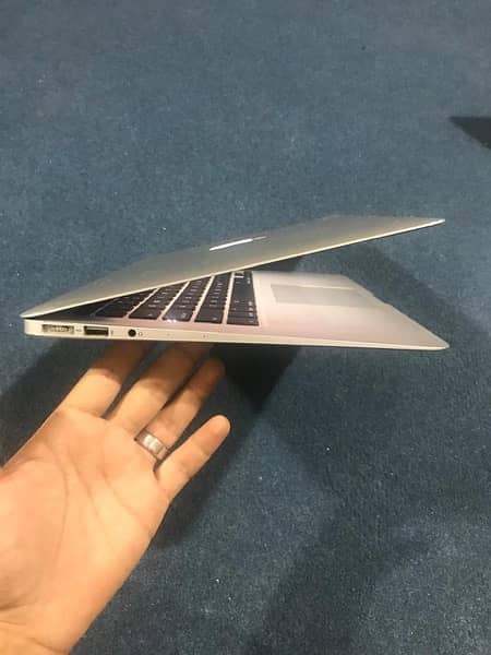 Apple MacBook Air 2015 4