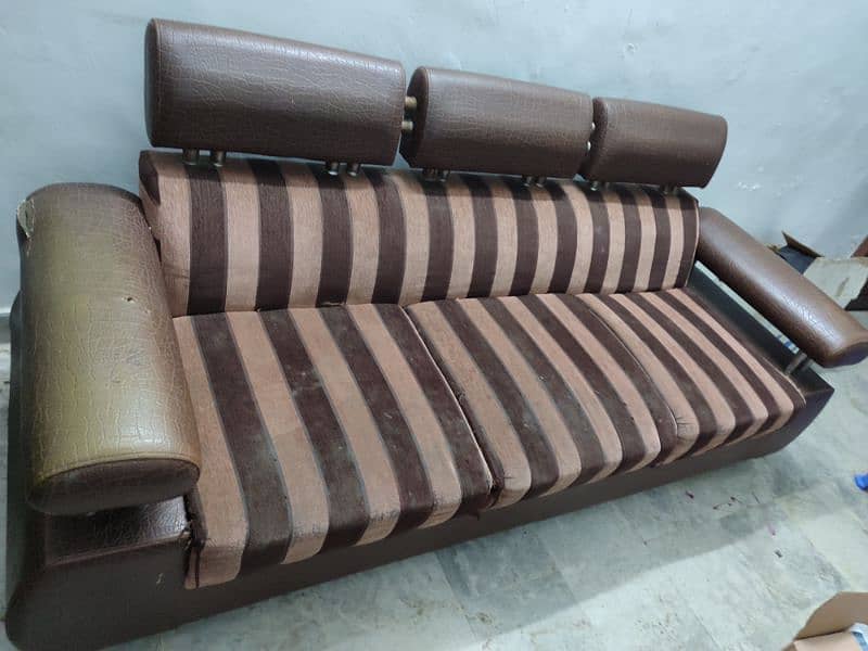 7 Seater sofa set/sofa set /3+2+1 +1 / centre table set/side tables 2