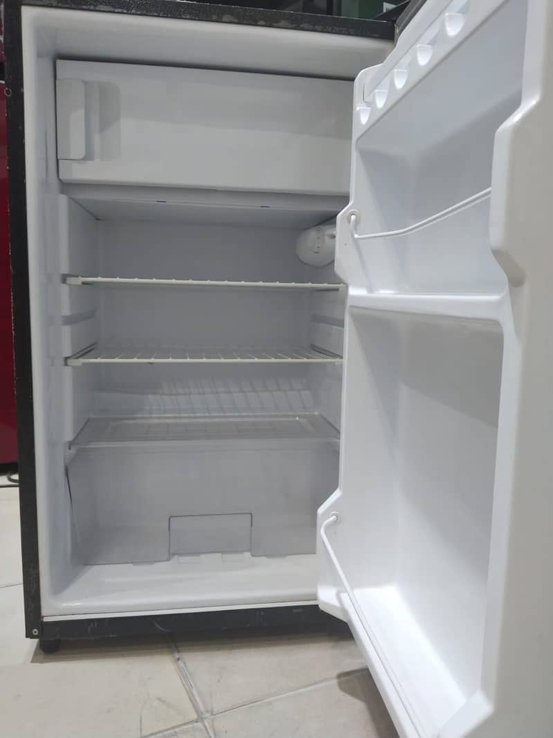 Haier fridge Room size  (0306=4462/443) jango seet 5