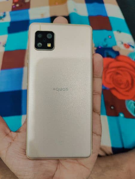 Aquos Sense 5G 0