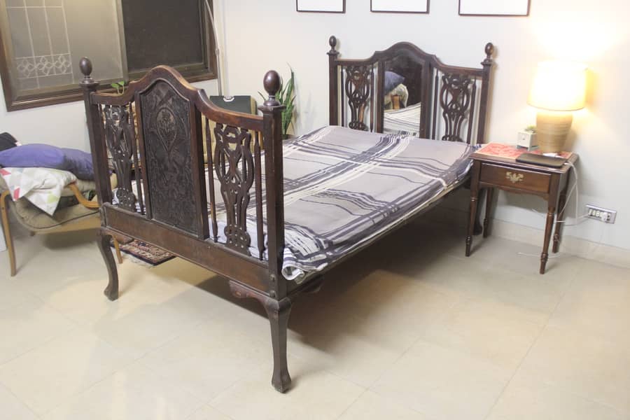 Pure Wooden Teak single Bed, Vintage & Antique 0