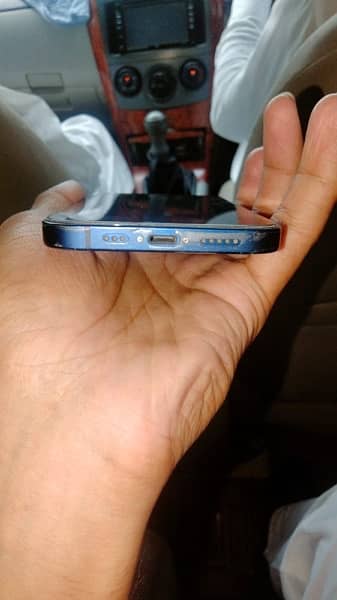 iPhone 12 - Excellent Condition - 64GB- (kotmomin) 1